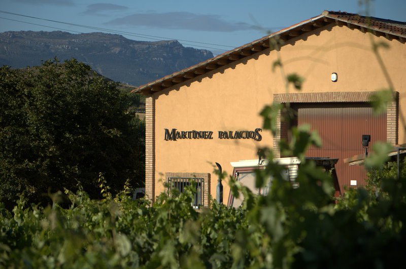 Bodega martinez palacios fachada