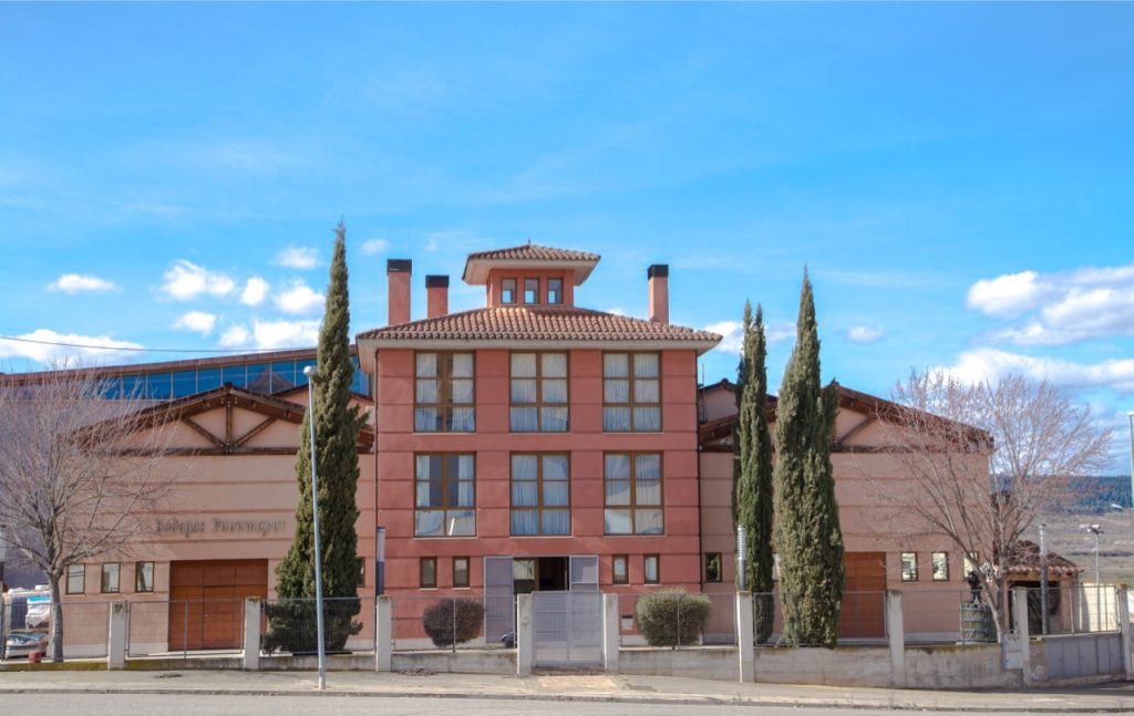 Bodegas fuenmayor fachada