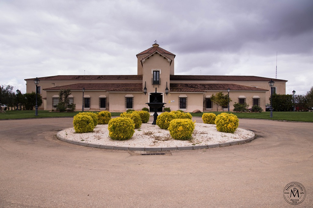 Bodegas Martinez Paiva fachada
