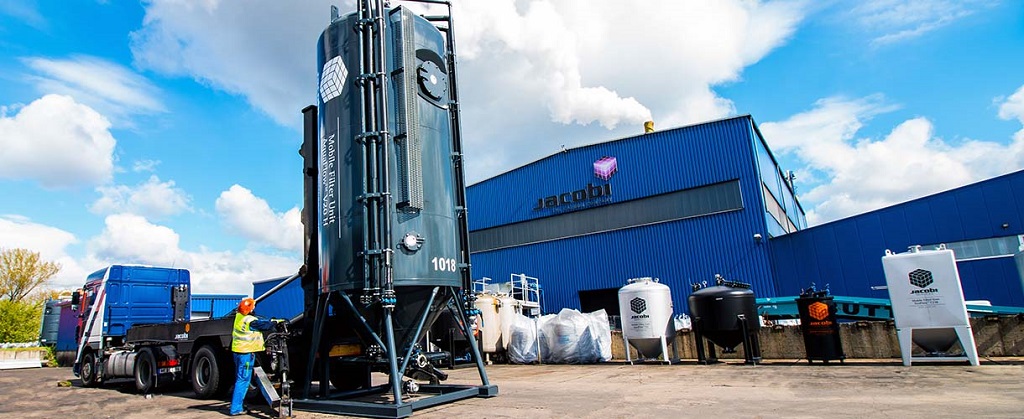 Jacobi Carbons Empresa