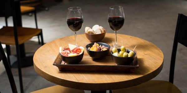 2 vinos + 2 tapas