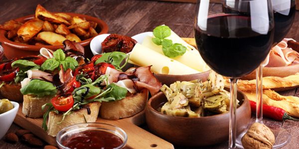 2 vinos + 3 tapas