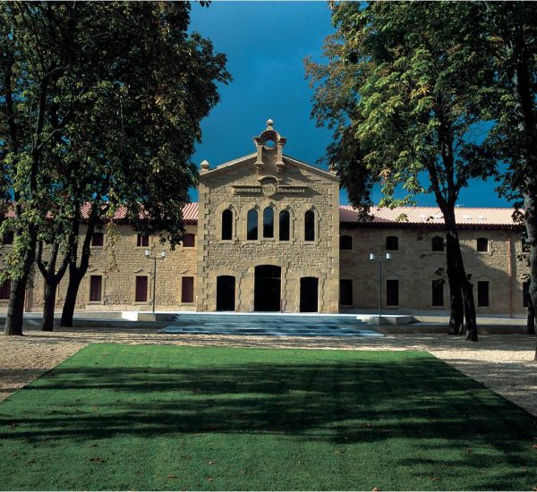 Bodegas bilbainas fachada