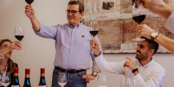 Comida en la bodega con visita y degustación de vinos