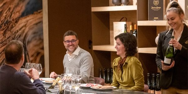 Vinoteca · Wine Bar