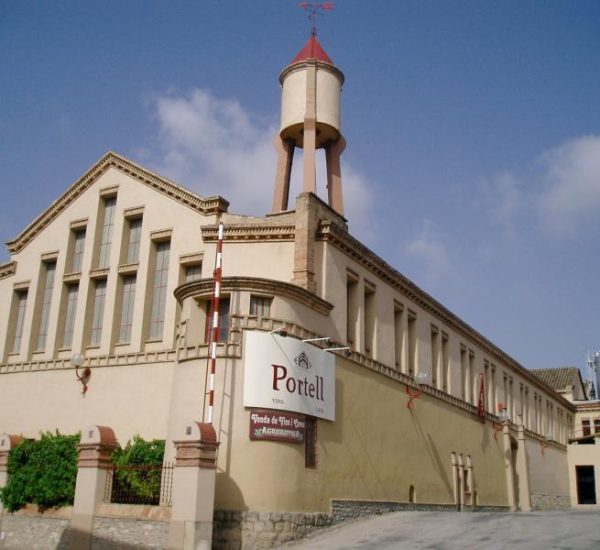 Visita Guiada y Degustación KMO en la Bodega Modernista de Sarral