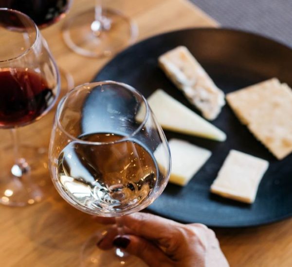 Visita maridaje de vinos y quesos para grupos