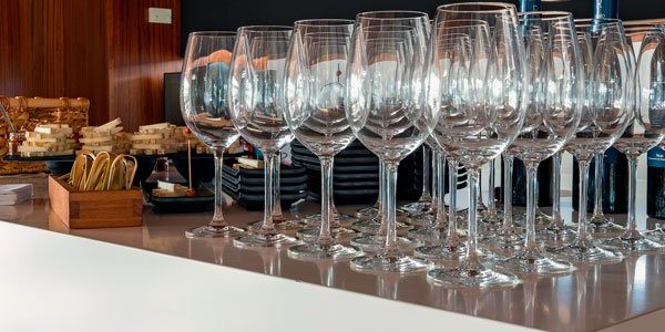 Wine Bar y Terraza