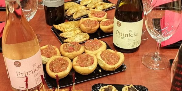 Visita Guiada al Celler + Aperitivo con 5 Tapas Maridadas con 5 Vinos de Celler Batea